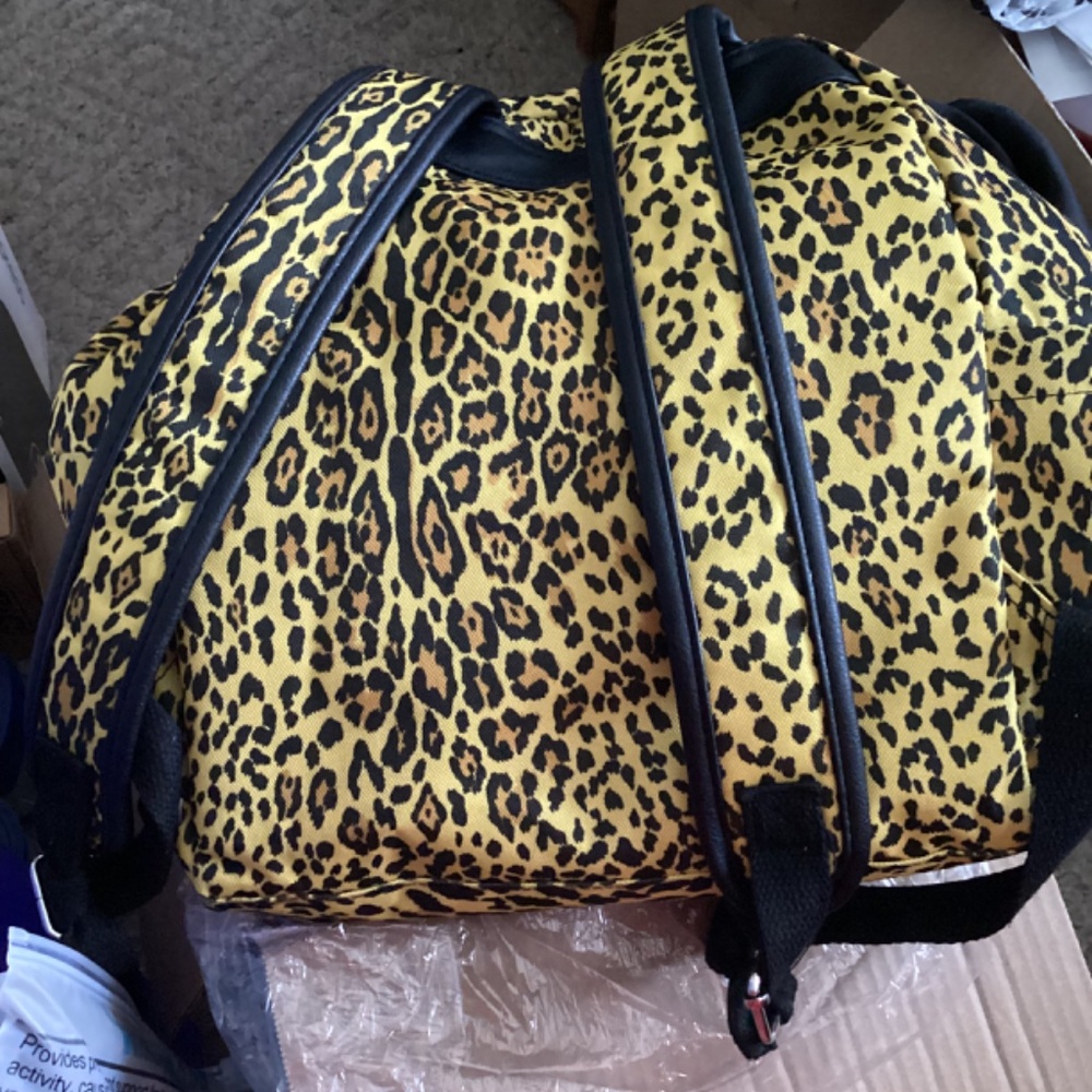 Cheetah backpack - Picture 6 of 6